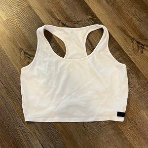 Super cute Alphalete crop tank!